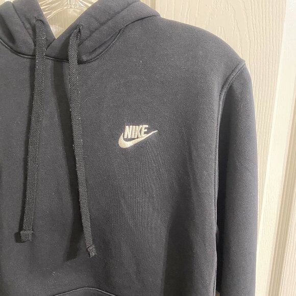 NIKE Club Pullover Hoodie - Picture 2 of 6